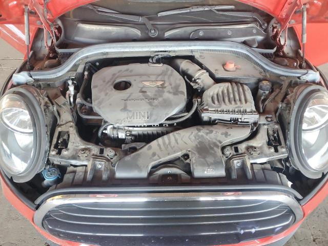 WMWXP5C52J2G64191 - 2018 MINI COOPER Rot Foto 11