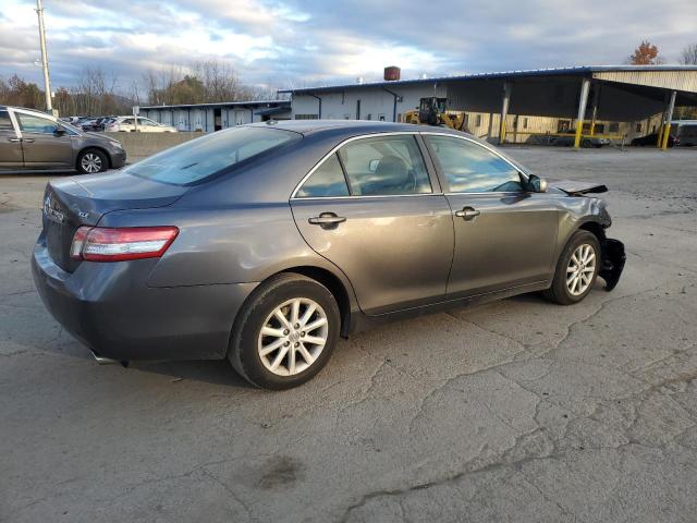 4T1BK3EK0BU628212 - 2011 TOYOTA CAMRY SE GRAY photo 3