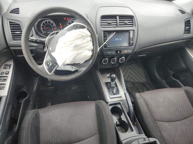 JA4AR3AU8KU027191 - 2019 MITSUBISHI OUTLANDER ES 黑色 照片 8