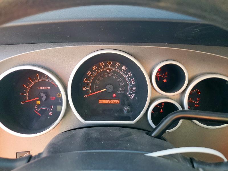 5TFRM5F16AX009111 - 2010 TOYOTA TUNDRA DOUBLE CAB SR5 WHITE photo 9