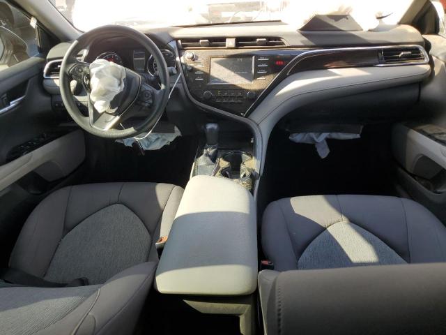 4T1B11HK4JU506812 - 2018 TOYOTA CAMRY L 银色 照片 8