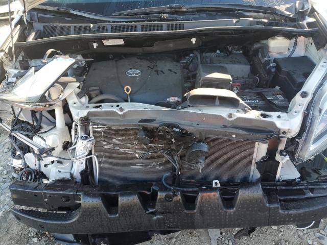 5TDDZ3DC7HS159006 - 2017 TOYOTA SIENNA XLE WHITE photo 12