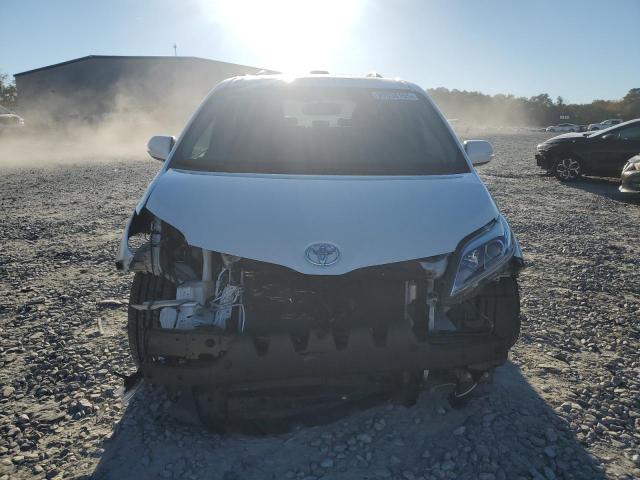 5TDDZ3DC7HS159006 - 2017 TOYOTA SIENNA XLE WHITE photo 5
