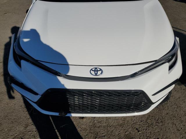5YFS4MCE8SP244578 - 2025 TOYOTA COROLLA SE თეთრი ფოტო 11