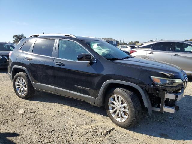 1C4PJMCB0KD158057 - 2019 JEEP CHEROKEE LATITUDE 黑色 照片 4