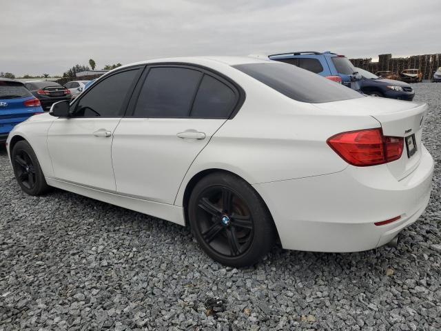 WBA3C3C5XEPV90555 - 2014 BMW 320 I XDRIVE WHITE photo 2