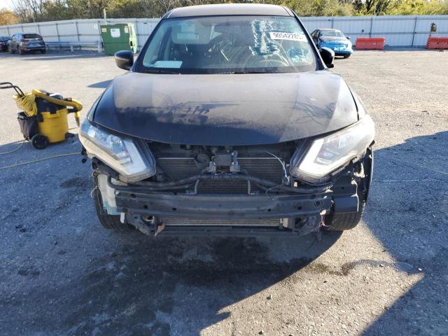 KNMAT2MT4JP533036 - 2018 NISSAN ROGUE S BLACK photo 5