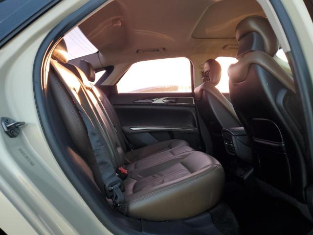 3LN6L2G97GR603079 - 2016 LINCOLN MKZ WHITE photo 10