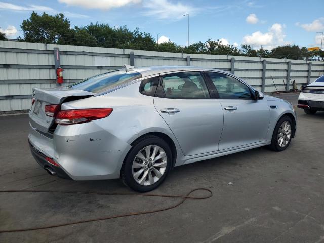 5XXGU4L31GG117529 - 2016 KIA OPTIMA EX Silber Foto 3