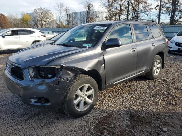 2010 TOYOTA HIGHLANDER SE, 