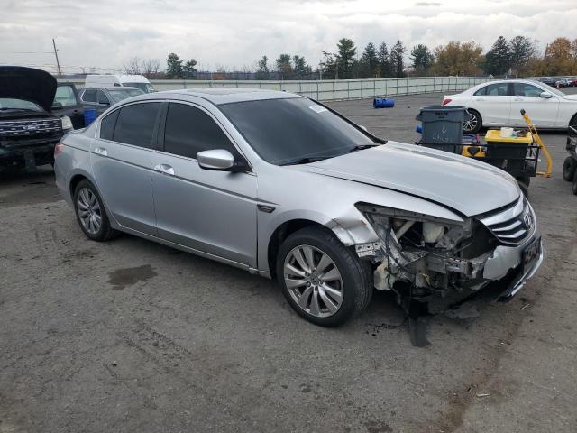 1HGCP3F81CA015825 - 2012 HONDA ACCORD EXL SILVER photo 4