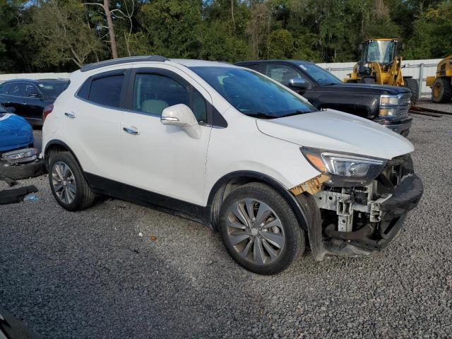 KL4CJASB3JB706748 - 2018 BUICK ENCORE PREFERRED WHITE photo 4