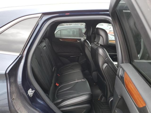 5LMCJ2D93HUL07660 - 2017 LINCOLN MKC SELECT BLUE photo 11