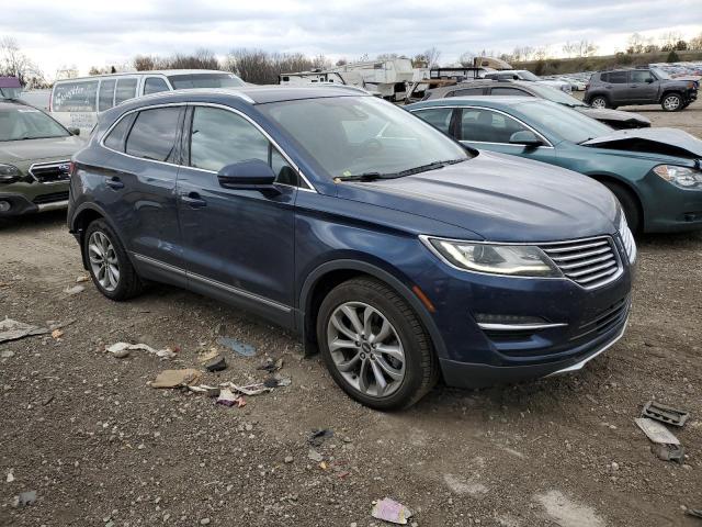 5LMCJ2D93HUL07660 - 2017 LINCOLN MKC SELECT BLUE photo 4