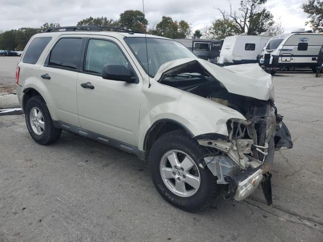 1FMCU93G49KD06503 - 2009 FORD ESCAPE XLT SILVER photo 4