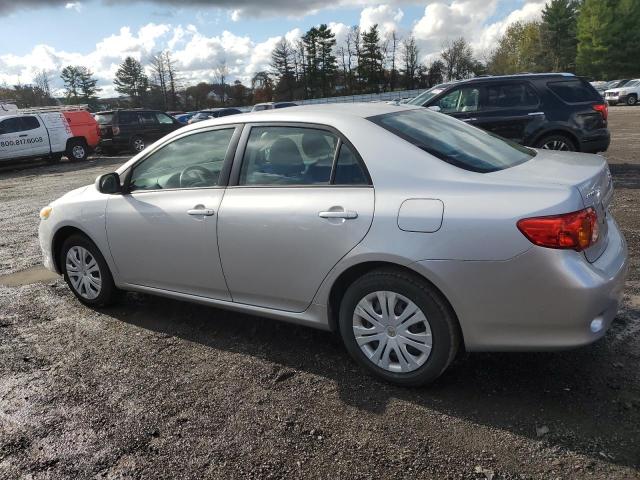 2T1BU4EE0AC269339 - 2010 TOYOTA COROLLA BASE Gümüş foto 2