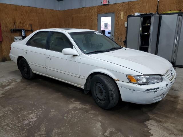 JT2BF22K8V0079239 - 1997 TOYOTA CAMRY LE WHITE photo 4