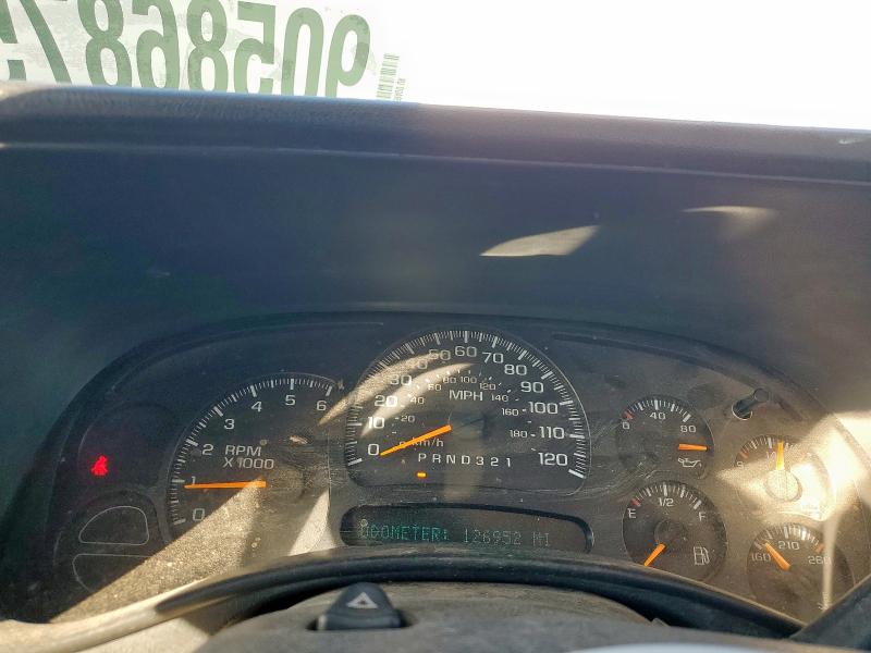 1GCHC24U06E271347 - 2006 CHEVROLET SILVERADO C2500 HEAVY DUTY WHITE photo 9