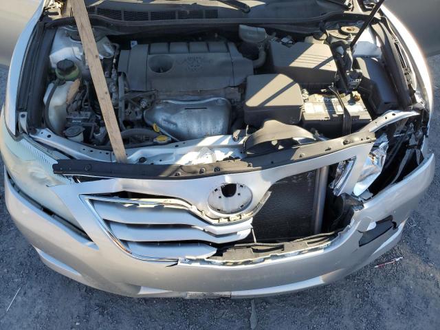 4T4BF3EK3BR213704 - 2011 TOYOTA CAMRY BASE Күміс фото 11