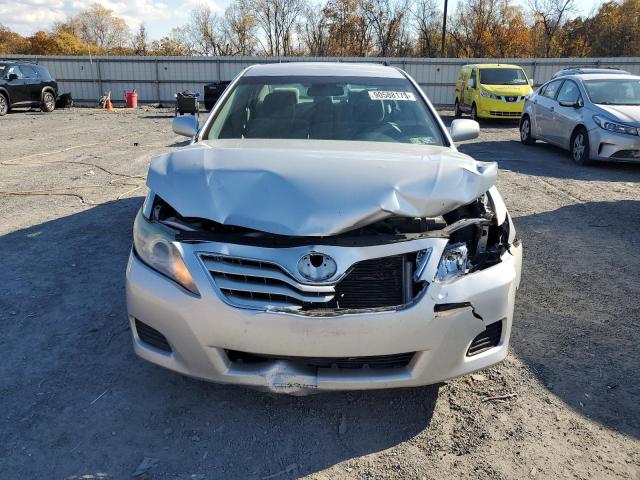 4T4BF3EK3BR213704 - 2011 TOYOTA CAMRY BASE Күміс фото 5
