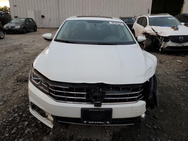 1VWLA7A39KC006728 - 2019 VOLKSWAGEN PASSAT WOLFSBURG WHITE photo 5