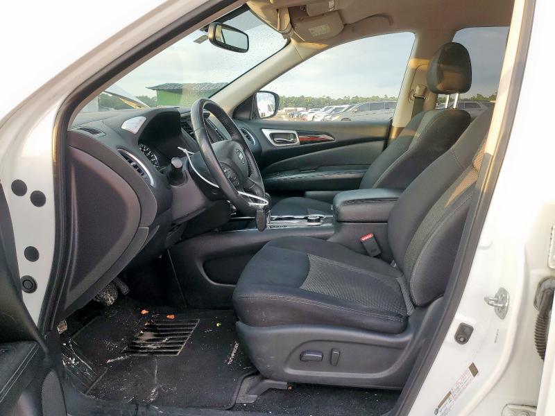5N1DR2MMXJC647078 - 2018 NISSAN PATHFINDER S أبيض صورة 7