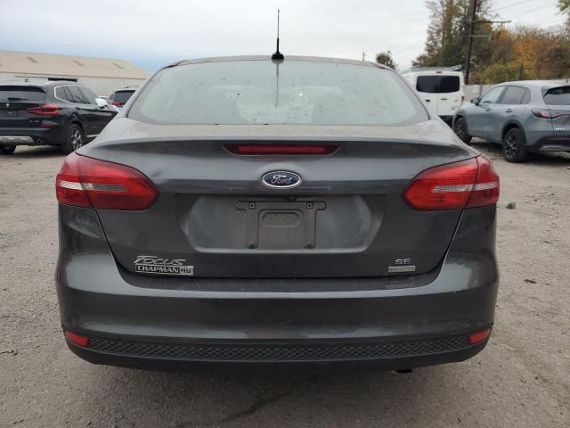 1FADP3FE7JL306930 - 2018 FORD FOCUS SE GRAY photo 6