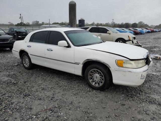 1LNHM82W2XY636529 - 1999 LINCOLN TOWN CAR SIGNATURE თეთრი ფოტო 4