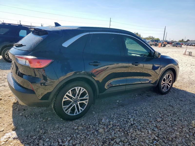 1FMCU0H65MUB08666 - 2021 FORD ESCAPE SEL BLUE photo 3