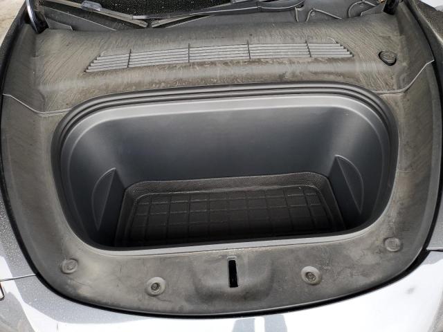 7SAYGDEF1NF492777 - 2022 TESLA MODEL Y SILVER photo 11