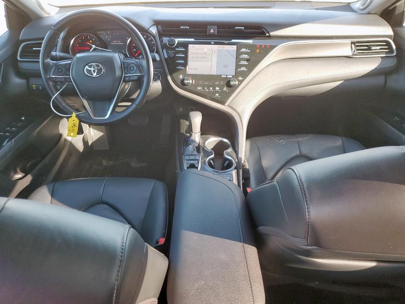 4T1BZ1HK4KU024139 - 2019 TOYOTA CAMRY XSE 白色 照片 8