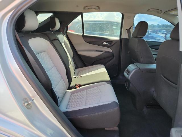 3GNAXHEV0KS627156 - 2019 CHEVROLET EQUINOX LS 银色 照片 11