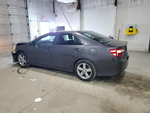 4T1BF1FKXCU135517 - 2012 TOYOTA CAMRY BASE ნაცრისფერი ფოტო 2