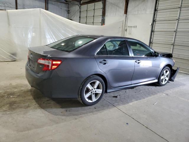 4T1BF1FKXCU135517 - 2012 TOYOTA CAMRY BASE ნაცრისფერი ფოტო 3