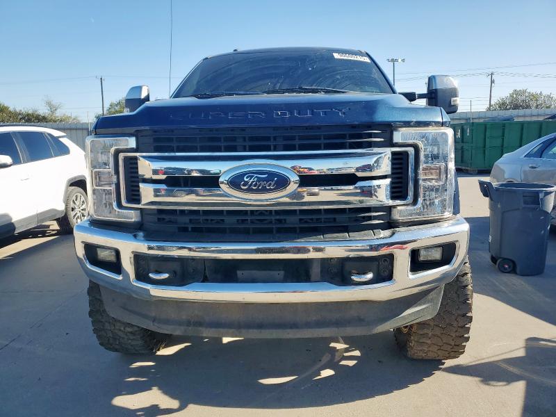 1FT7W2B62JEB96232 - 2018 FORD F250 SUPER DUTY Синій фото 5