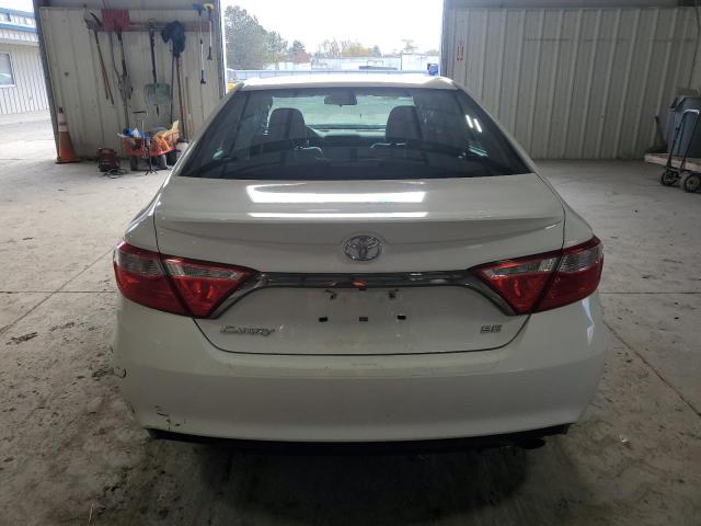 4T1BF1FK2HU728523 - 2017 TOYOTA CAMRY LE 白色 照片 6