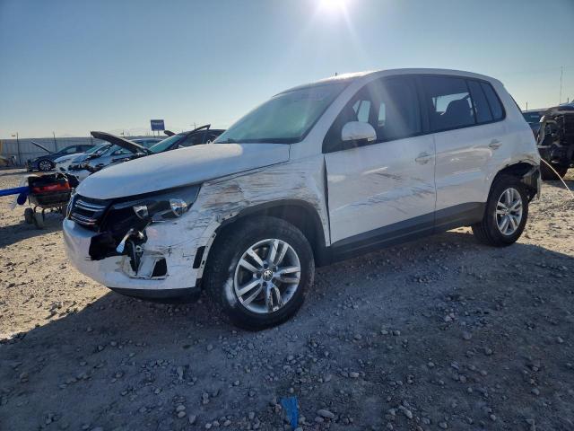 2013 VOLKSWAGEN TIGUAN S, 