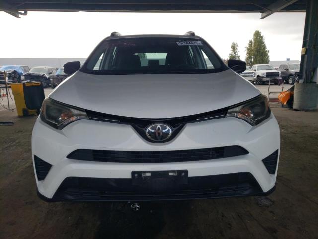 JTMBFREV1HJ147241 - 2017 TOYOTA RAV4 LE WHITE photo 5