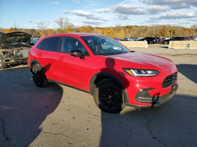 3CZRZ2H53RM748691 - 2024 HONDA HR-V SPORT RED photo 4
