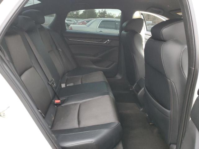 1HGCV1F32JA024108 - 2018 HONDA ACCORD SPORT 白色 照片 10