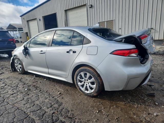 5YFEPRAE2LP134261 - 2020 TOYOTA COROLLA LE SILVER photo 2