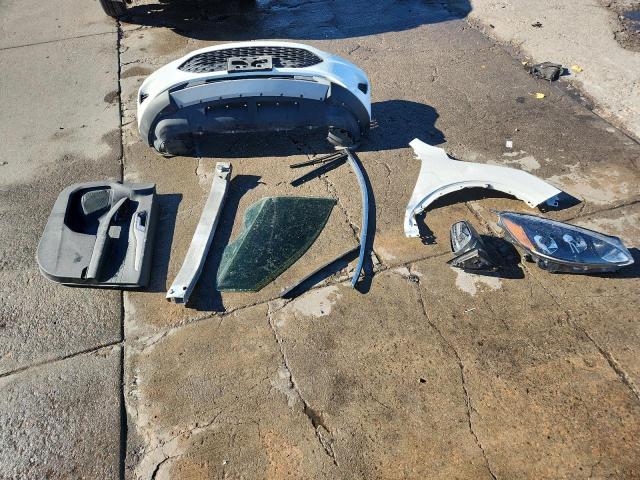 1FMCU9G61MUB27284 - 2021 FORD ESCAPE SE WHITE photo 13