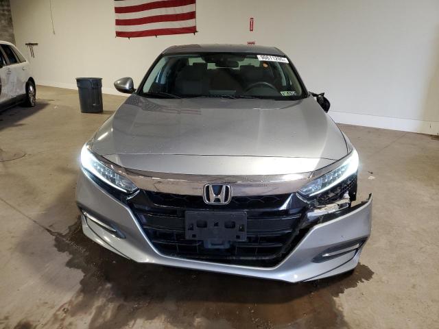 1HGCV3F19JA017280 - 2018 HONDA ACCORD HYBRID SILVER photo 5