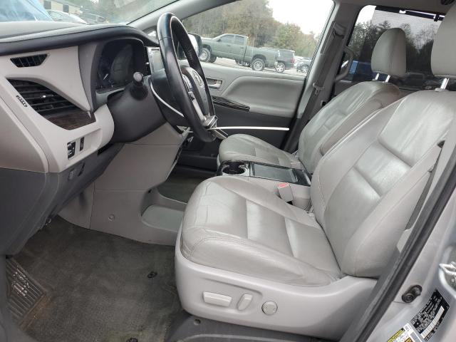 5TDYK3DC8FS624668 - 2015 TOYOTA SIENNA XLE 银色 照片 7