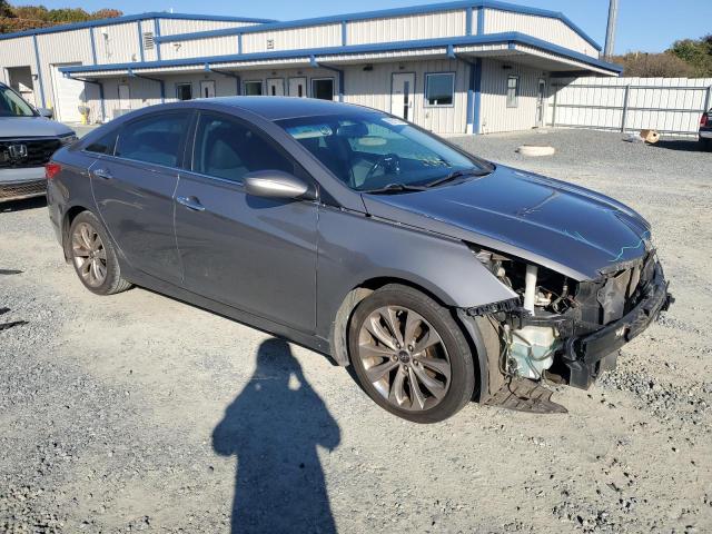 5NPEC4AC9DH567426 - 2013 HYUNDAI SONATA SE 灰色 照片 4