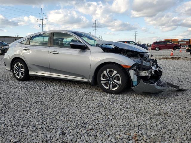 2HGFC2F59JH551073 - 2018 HONDA CIVIC LX 银色 照片 4