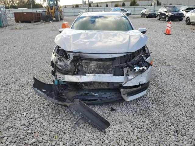 2HGFC2F59JH551073 - 2018 HONDA CIVIC LX 银色 照片 5