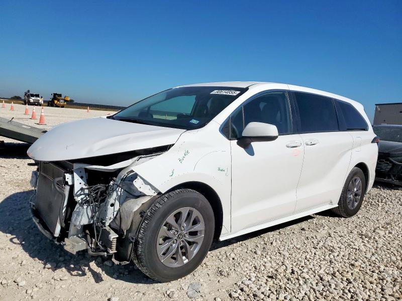 2022 TOYOTA SIENNA LE, 