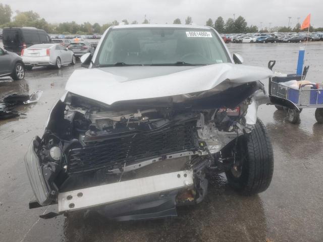 JTEBU5JR6H5417432 - 2017 TOYOTA 4RUNNER SR5/SR5 PREMIUM SILVER photo 5