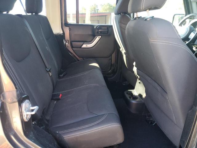 1C4BJWEG5HL611764 - 2017 JEEP WRANGLER U SAHARA GRAY photo 10